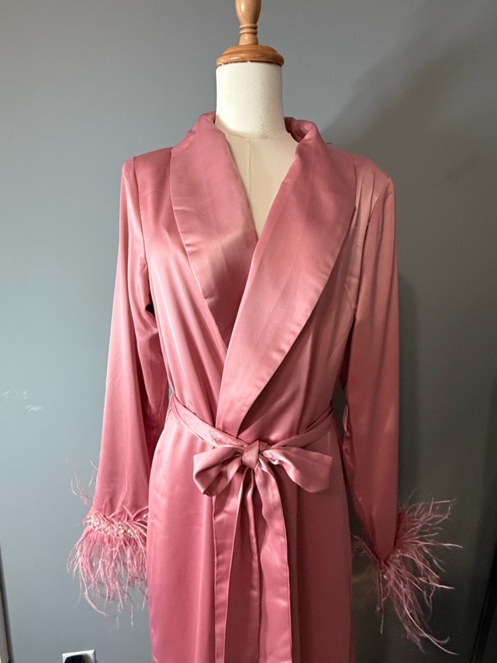 NWOT naked wardrobe Satin Robe with Feather Trim in Dusty Rose - Med